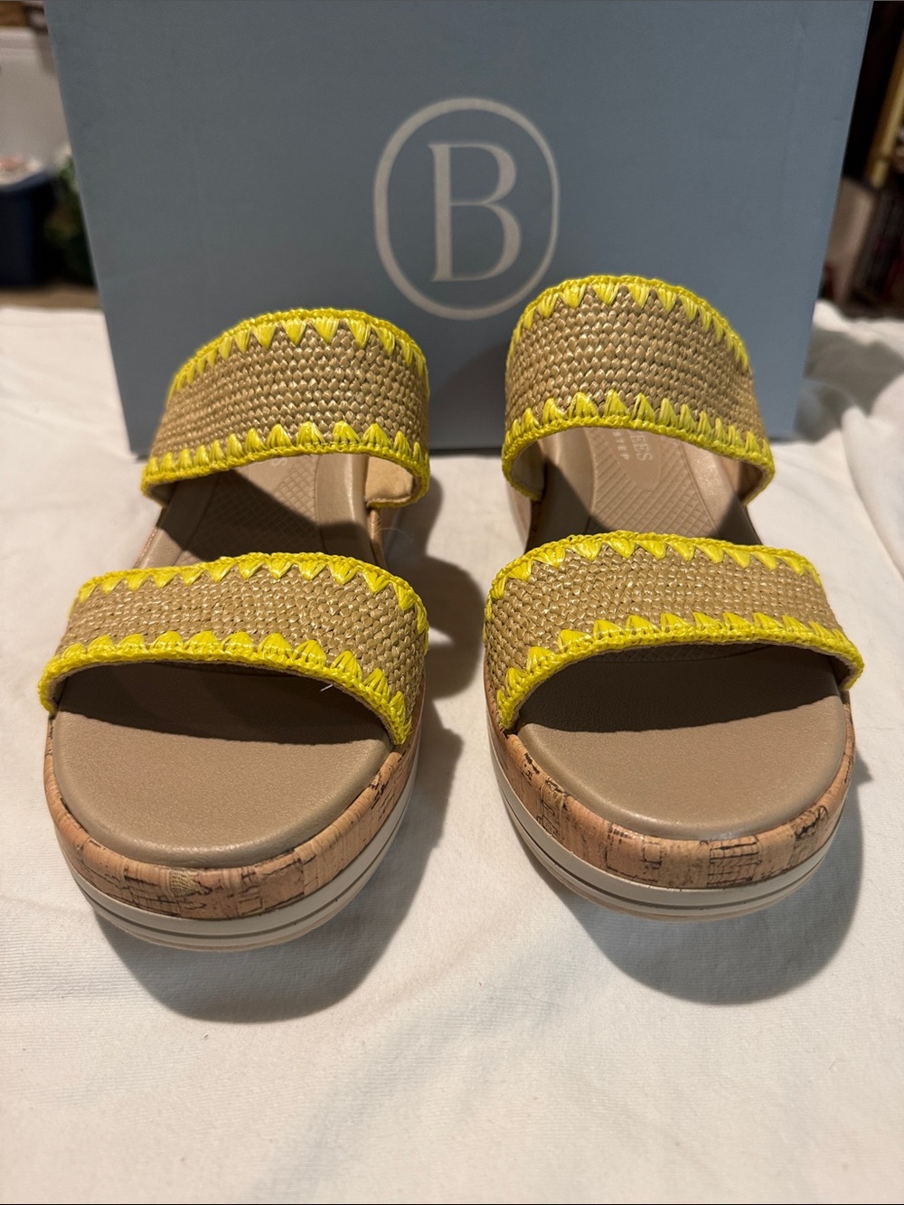 NIB Life Stride with BZEES sandals